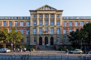 Historical main building of TU Darmstadt (Photo: Thomas Ott/TU Darmstadt)