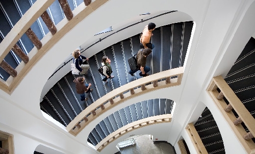 Treppenhaus der Technischen Universität Darmstadt 